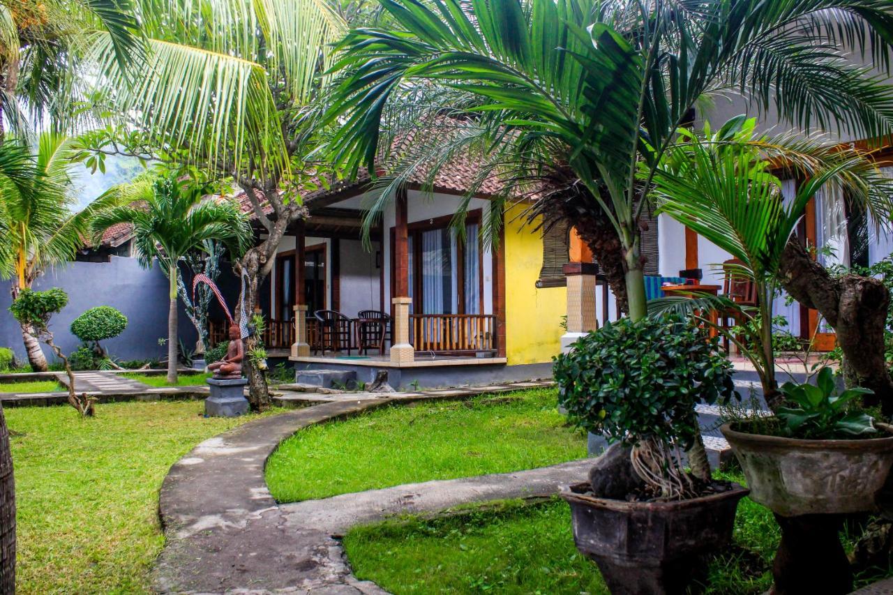 Coconut Beach Bungalows & Warung Amed Zewnętrze zdjęcie