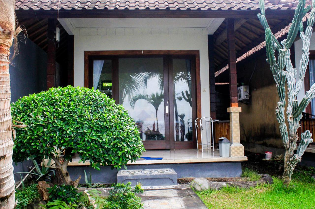 Coconut Beach Bungalows & Warung Amed Zewnętrze zdjęcie